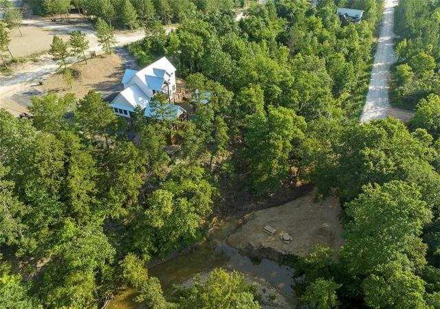 Photo 2 of Single family home for sale at 1408 N Lukfata Trl, Broken Bow, OK 74728 | MLS# 1253048 | Listing updated on 2026-10-13