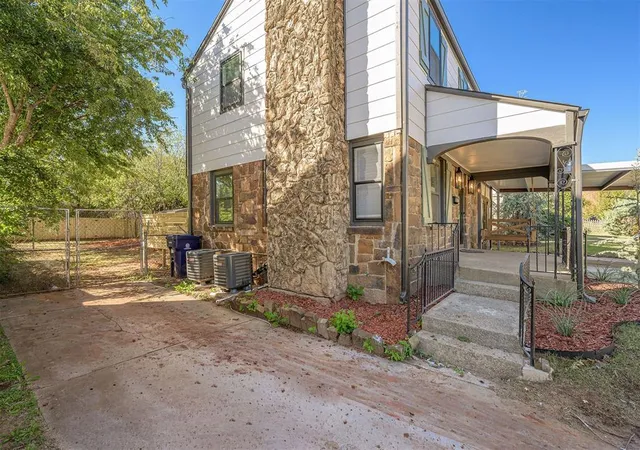 Photo 3 of Single family home for sale at 2804 Nw 26th Street, Oklahoma City, OK 73107 | MLS# 1253054 | Listing updated on 2026-10-10