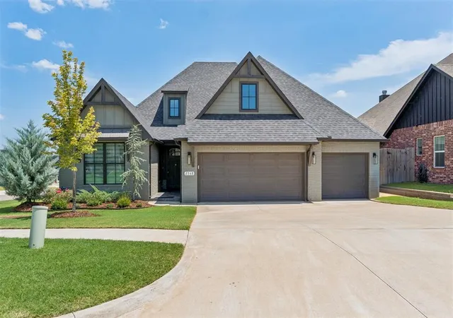 Photo 2 of Single family home for sale at 2348 Preserve Edge Dr, Edmond, OK 73034 | MLS# 1253062 | Listing updated on 2026-10-19