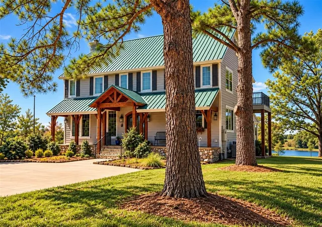 Photo 1 of Mansion for sale at 800 W Cimarron Blvd, Crescent, OK 73028 | MLS# 1253067 | Listing updated on 2026-10-27