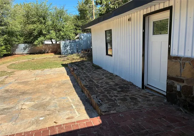Photo 4 of Single family home for sale at 3837 SW 39th Street, Oklahoma City, OK 73119 | MLS# 1253068 | Listing updated on 2026-10-10