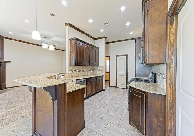 Photo 3 of Single family home for sale at 815 N Richland Rd, Tuttle, OK 73089 | MLS# 1253073 | Listing updated on 2026-10-20