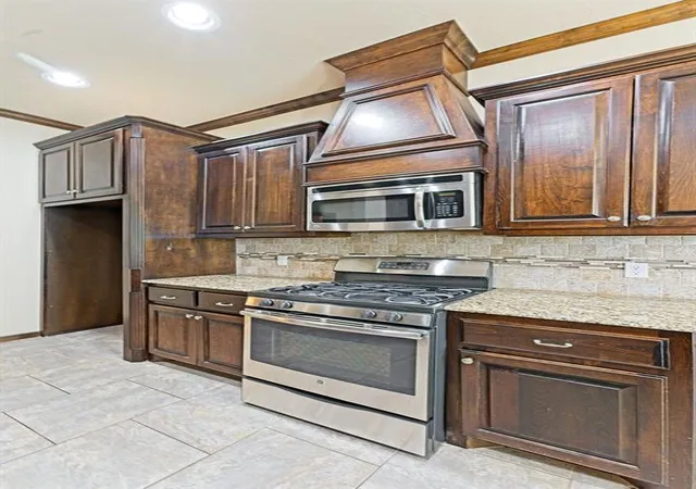 Photo 3 of Single family home for sale at 815 N Richland Rd, Tuttle, OK 73089 | MLS# 1253073 | Listing updated on 2026-10-20