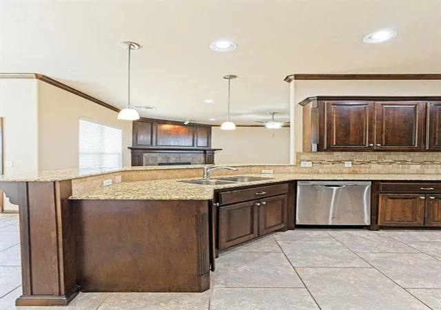 Photo 4 of Single family home for sale at 815 N Richland Rd, Tuttle, OK 73089 | MLS# 1253073 | Listing updated on 2026-10-20