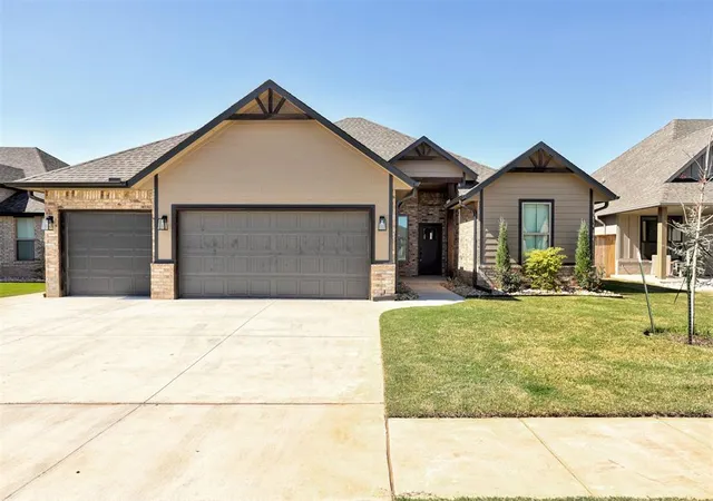 Photo 2 of Single family home for sale at 2029 Aminas Way, Yukon, OK 73099 | MLS# 1253077 | Listing updated on 2026-10-10