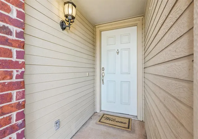 Photo 1 of Single family home for sale at 4209 Applegate Dr, Moore, OK 73160 | MLS# 1253084 | Listing updated on 2026-10-10