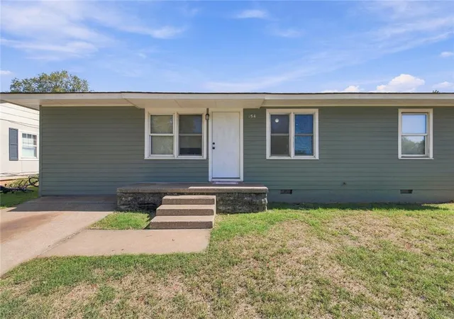 Photo 1 of Single family home for sale at 154 Blackburn Blvd, Elk City, OK 73644 | MLS# 1253101 | Listing updated on 2026-10-09