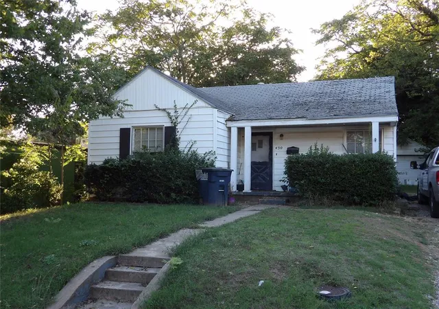 Photo 1 of Single family home for sale at 430 S Taylor St, Enid, OK 73703 | MLS# 1253134 | Listing updated on 2026-10-11