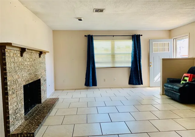 Photo 3 of Multi family home for sale at 903 Lera Ln, Elk City, OK 73644 | MLS# 1253137 | Listing updated on 2026-10-14