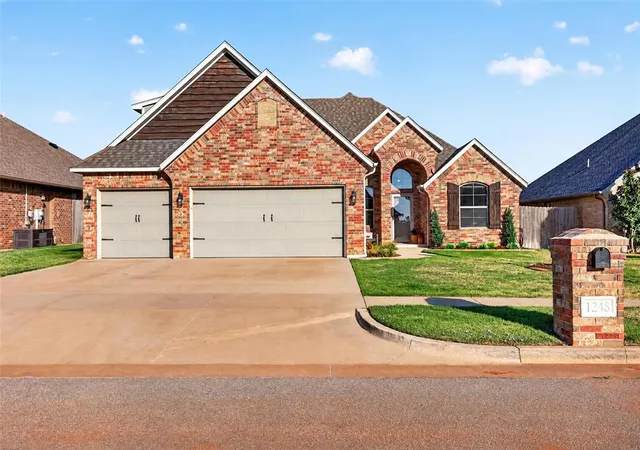Single family home for sale at 1248 Auburn Cir, Piedmont, OK 73078 | MLS# 1253145