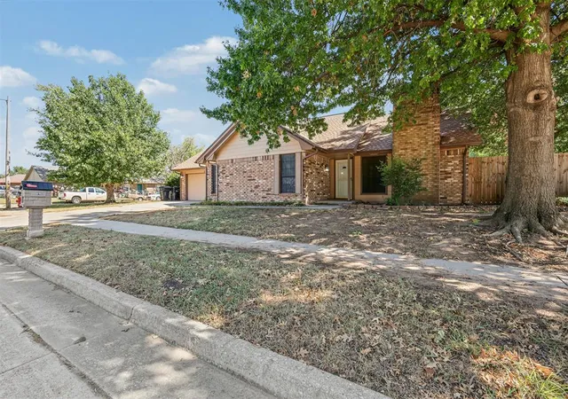 Photo 3 of Single family home for sale at 616 Cypress Dr, Oklahoma City, OK 73170 | MLS# 1253150 | Listing updated on 2026-10-10