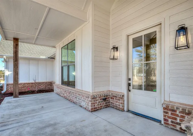 Photo 4 of Single family home for sale at 21200 Reserve Cir, Harrah, OK 73045 | MLS# 1253158 | Listing updated on 2026-10-14