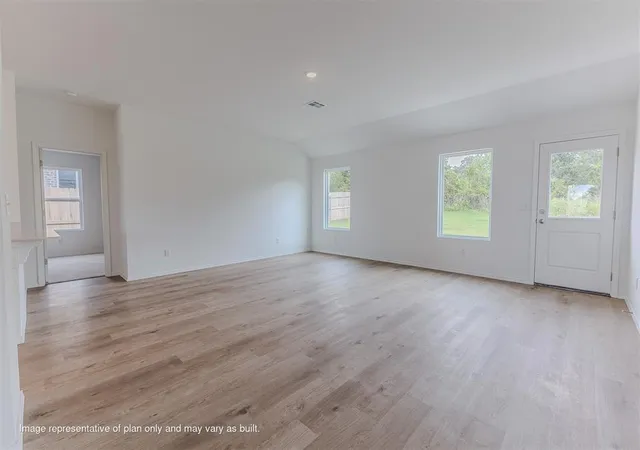 Photo 3 of Single family home for sale at 992 Pumpkin Dr, Newcastle, OK 73065 | MLS# 1253162 | Listing updated on 2026-10-10