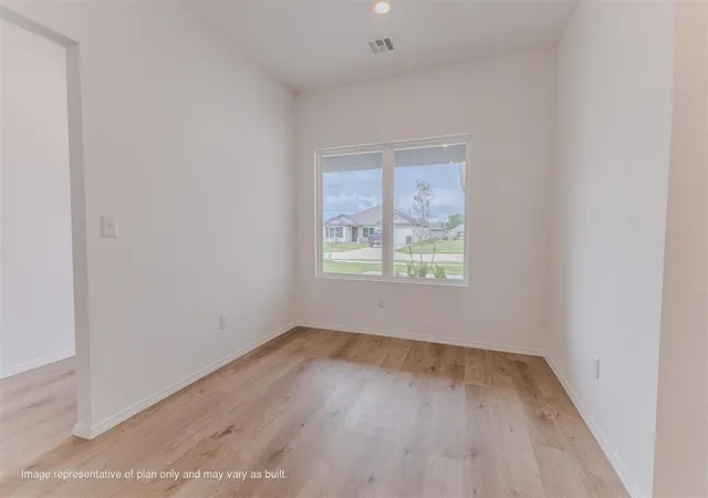 Photo 4 of Single family home for sale at 992 Pumpkin Dr, Newcastle, OK 73065 | MLS# 1253162 | Listing updated on 2026-10-10