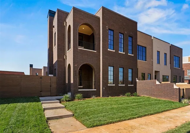 Photo 1 of Townhouse for sale at 508 Ne 2nd Street, Oklahoma City, OK 73104 | MLS# 1253165 | Listing updated on 2026-10-13