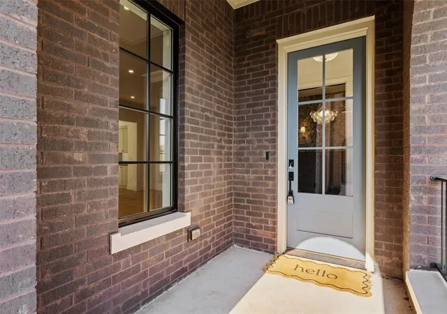 Photo 2 of Townhouse for sale at 508 Ne 2nd Street, Oklahoma City, OK 73104 | MLS# 1253165 | Listing updated on 2026-10-13