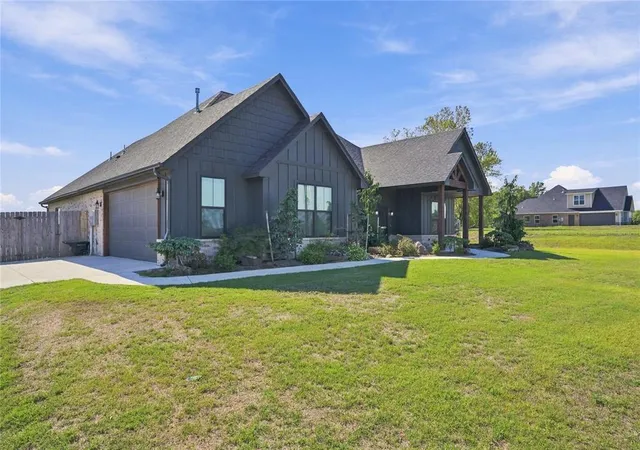 Photo 3 of Single family home for sale at 42829 Garretts Lake Rd, Shawnee, OK 74804 | MLS# 1253194 | Listing updated on 2026-10-14