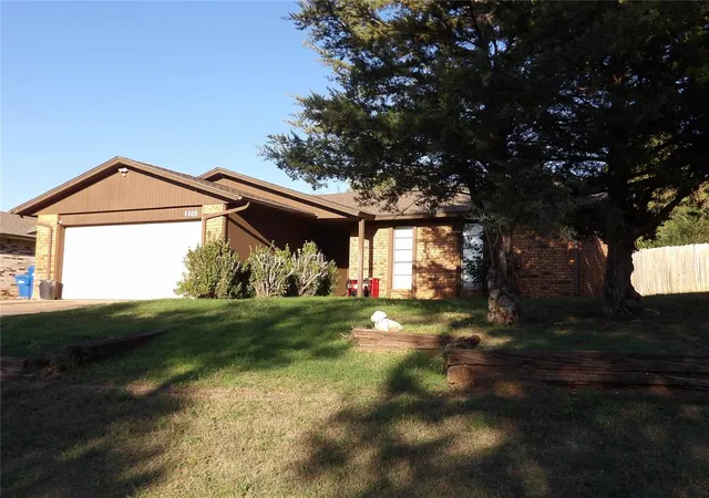 Photo 1 of Single family home for sale at 1105 Hillside Dr, Enid, OK 73701 | MLS# 1253210 | Listing updated on 2026-10-11