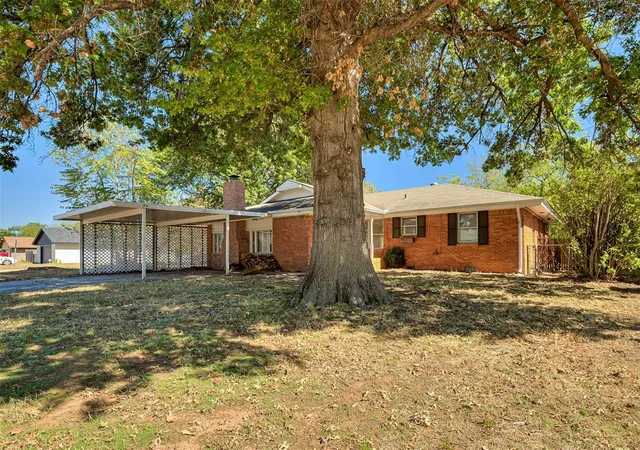 Photo 2 of Single family home for sale at 712 Lotus Ave, Oklahoma City, OK 73130 | MLS# 1253212 | Listing updated on 2026-10-19