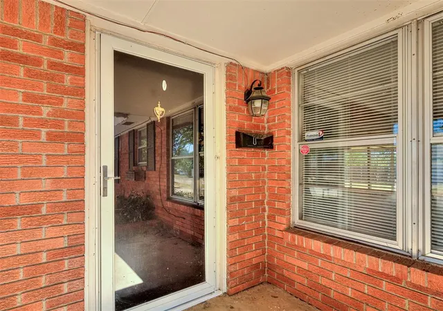 Photo 4 of Single family home for sale at 712 Lotus Ave, Oklahoma City, OK 73130 | MLS# 1253212 | Listing updated on 2026-10-19