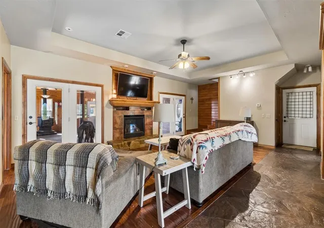 Photo 4 of Single family home for sale at 343871 E Newport Dr, Meeker, OK 74855 | MLS# 1253214 | Listing updated on 2026-10-11