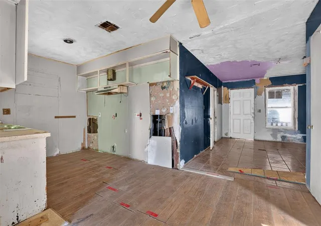 Photo 4 of Single family home for sale at 928 SW 52nd Street, Oklahoma City, OK 73109 | MLS# 1253217 | Listing updated on 2026-10-11