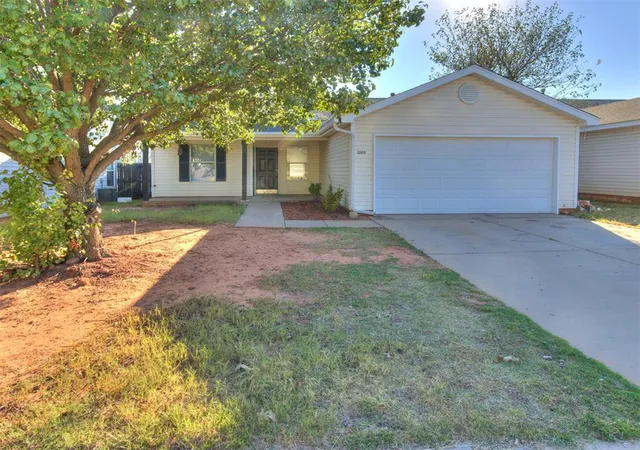Photo 2 of Single family home for sale at 1205 Briar Patch Way, Norman, OK 73071 | MLS# 1253218 | Listing updated on 2026-10-10