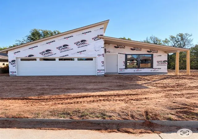 Photo 1 of Single family home for sale at 2212 Warrior Cir, Oklahoma City, OK 73121 | MLS# 1253224 | Listing updated on 2026-10-11