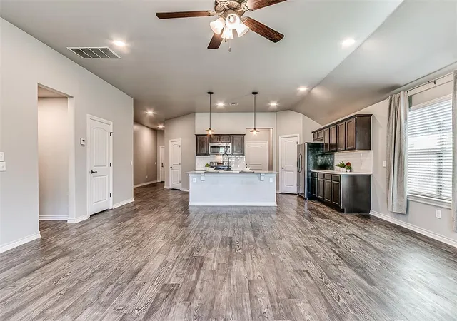 Photo 3 of Single family home for sale at 9509 Prairie Dog Dr, Edmond, OK 73034 | MLS# 1253242 | Listing updated on 2026-10-12