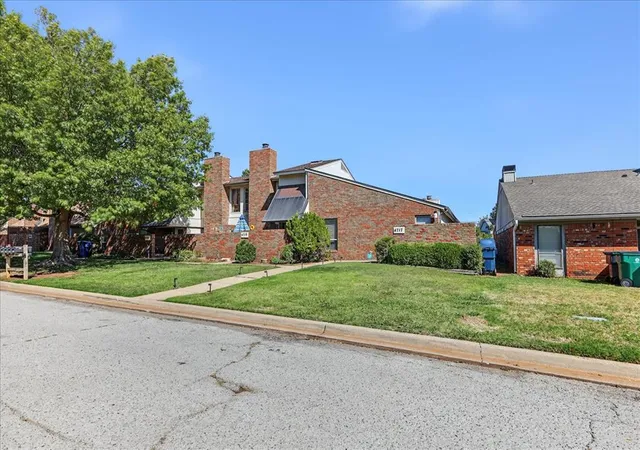 Photo 2 of Condo for sale at 4717 Nw 72nd Street, Oklahoma City, OK 73132 | MLS# 1253246 | Listing updated on 2026-10-13