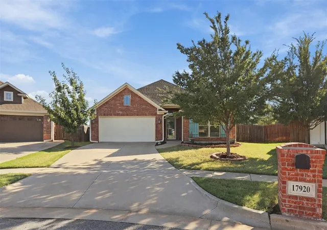 Photo 1 of Single family home for sale at 17920 Marron Dr, Edmond, OK 73012 | MLS# 1253248 | Listing updated on 2026-10-11