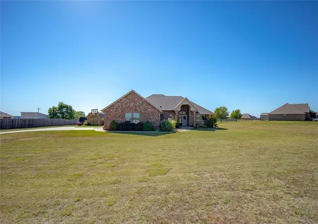 Single family home for sale at 2293 County Rd 1311, Blanchard, OK 73010 | MLS# 1253252