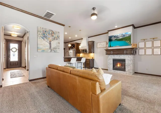 Photo 4 of Single family home for sale at 10916 SW 35th Terrace, Yukon, OK 73099 | MLS# 1253272 | Listing updated on 2026-10-12