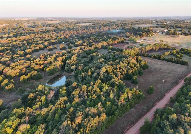 Photo 3 of Land for sale at 25 S Anderson Rd, Guthrie, OK 73044 | MLS# 1253284 | Listing updated on 2026-10-12
