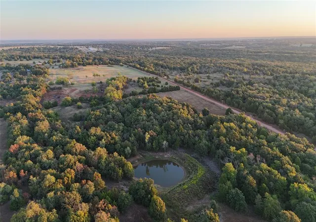 Photo 4 of Land for sale at 25 S Anderson Rd, Guthrie, OK 73044 | MLS# 1253284 | Listing updated on 2026-10-12