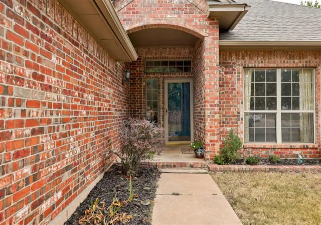 Photo 3 of Single family home for sale at 1617 Napa Valley Rd, Edmond, OK 73013 | MLS# 1253287 | Listing updated on 2026-10-13