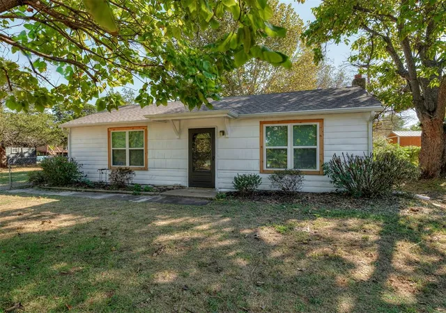 Photo 1 of Sale Pending at 10900 Ne 18th Street, Oklahoma City, OK 73141 | MLS# 1253288 | Listing updated on 2026-10-19