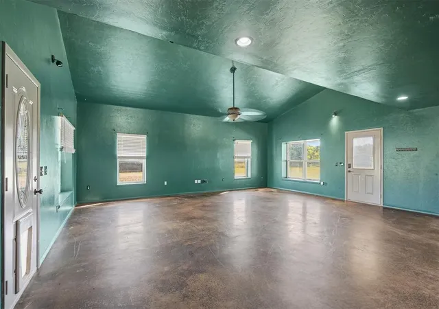 Photo 4 of Sale Pending at 35266 130th Street, Wayne, OK 73095 | MLS# 1253296 | Listing updated on 2026-10-17