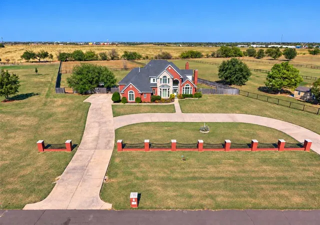 Photo 1 of Single family home for sale at 3401 Crystal Spring Dr, Norman, OK 73072 | MLS# 1253303 | Listing updated on 2026-10-19