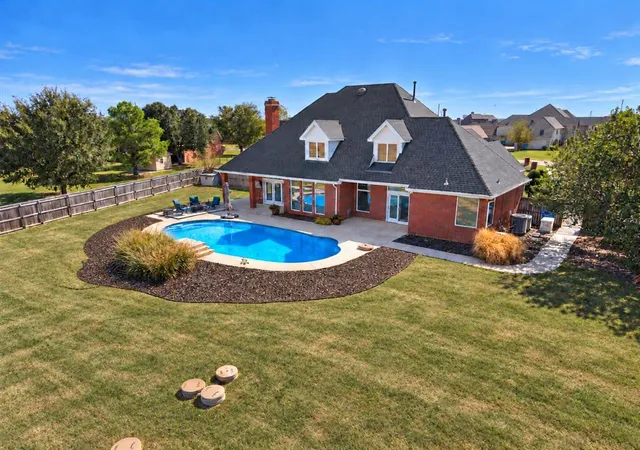 Photo 4 of Single family home for sale at 3401 Crystal Spring Dr, Norman, OK 73072 | MLS# 1253303 | Listing updated on 2026-10-19