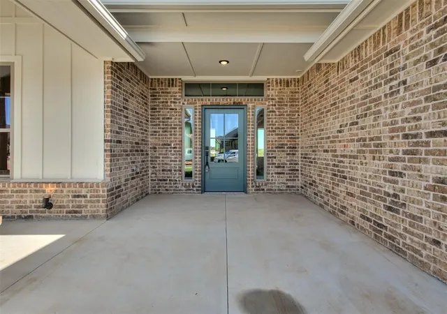 Photo 3 of Single family home for sale at 10433 SW 50th Street, Mustang, OK 73064 | MLS# 1253305 | Listing updated on 2026-10-13