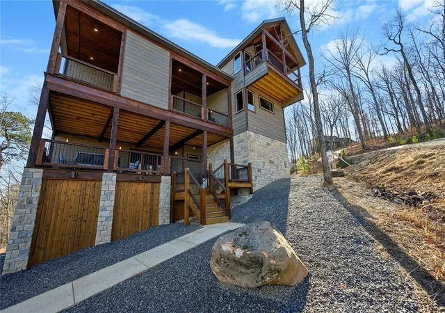 Photo 2 of Single family home for sale at 579 Moonshiner Springs Trl, Broken Bow, OK 74728 | MLS# 1253315 | Listing updated on 2026-10-14