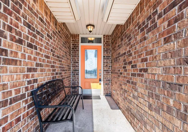 Photo 3 of Single family home for sale at 2305 Crooked Oak Ct, Shawnee, OK 74804 | MLS# 1253328 | Listing updated on 2026-10-13