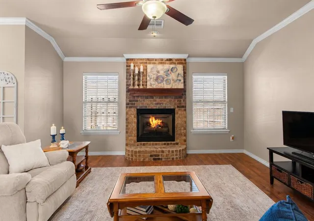 Photo 3 of Single family home for sale at 2305 Crooked Oak Ct, Shawnee, OK 74804 | MLS# 1253328 | Listing updated on 2026-10-13