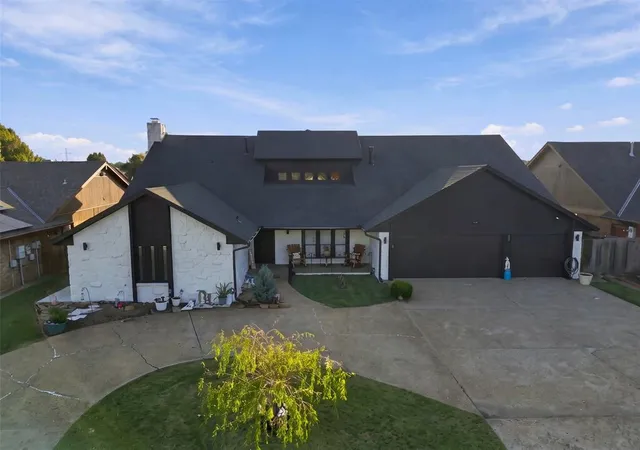 Photo 1 of Single family home for sale at 9908 Rockwell Ter, Oklahoma City, OK 73162 | MLS# 1253337 | Listing updated on 2026-10-28
