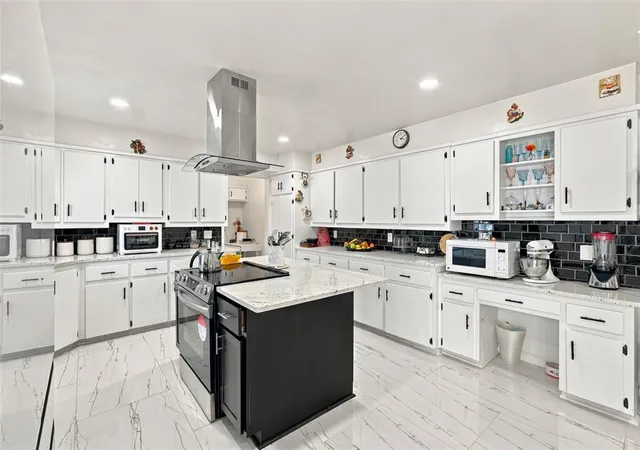 Photo 3 of Single family home for sale at 9908 Rockwell Ter, Oklahoma City, OK 73162 | MLS# 1253337 | Listing updated on 2026-10-28