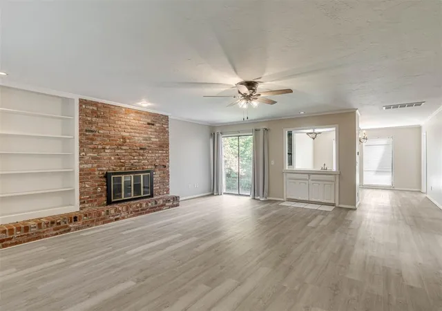 Photo 3 of Single family home for sale at 524 Canyon Rd, Edmond, OK 73034 | MLS# 1253348 | Listing updated on 2026-10-19