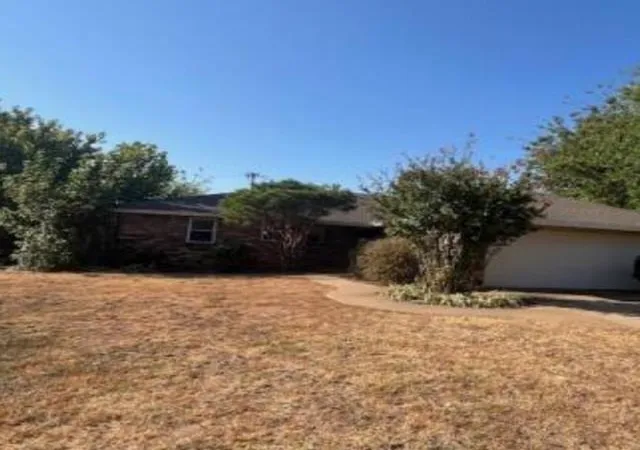 Photo 1 of Single family home for sale at 1406 W Will Rogers Dr, Duncan, OK 73533 | MLS# 1253349 | Listing updated on 2026-10-13