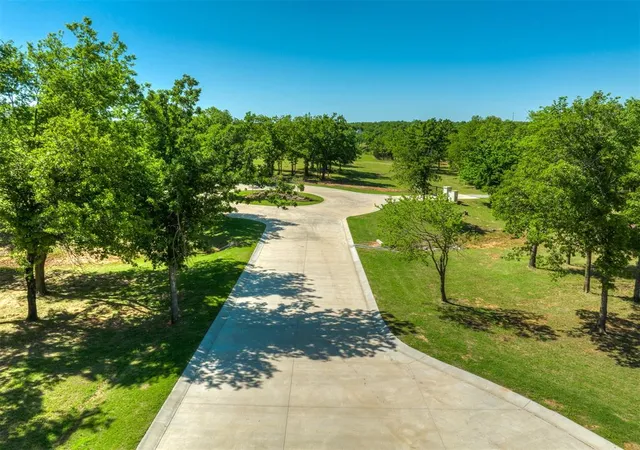 Photo 2 of Land for sale at 9633 Crk View Rd, Guthrie, OK 73044 | MLS# 1253353 | Listing updated on 2026-10-12