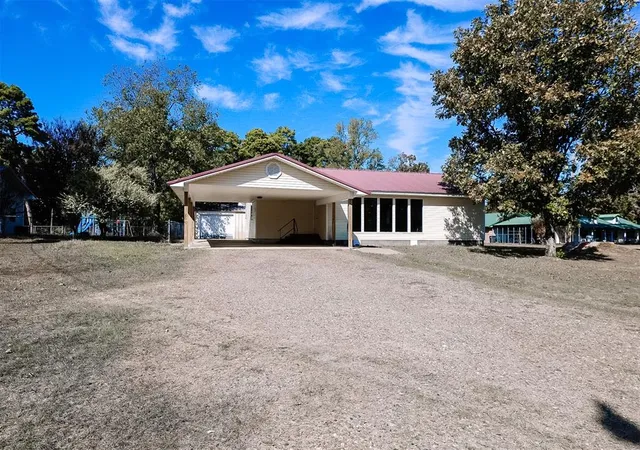 Photo 1 of Single family home for sale at 507 E Memorial St, Broken Bow, OK 74728 | MLS# 1253360 | Listing updated on 2026-10-30